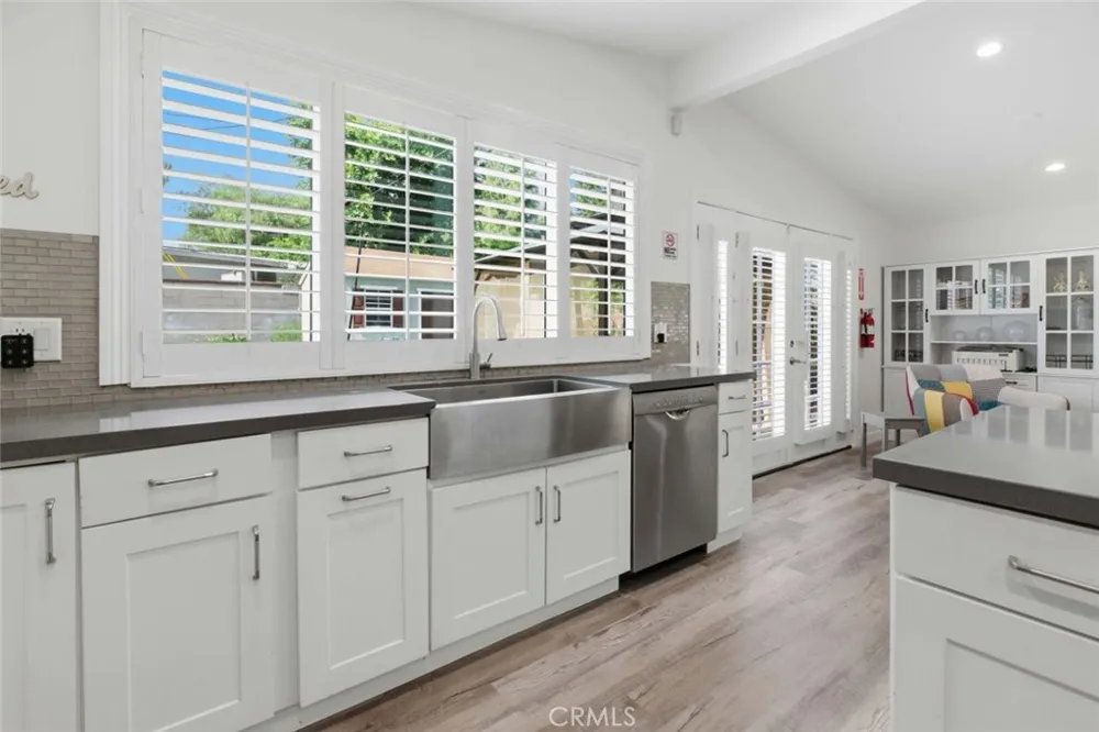 301 W Ashby Street Azusa, CA 91702
