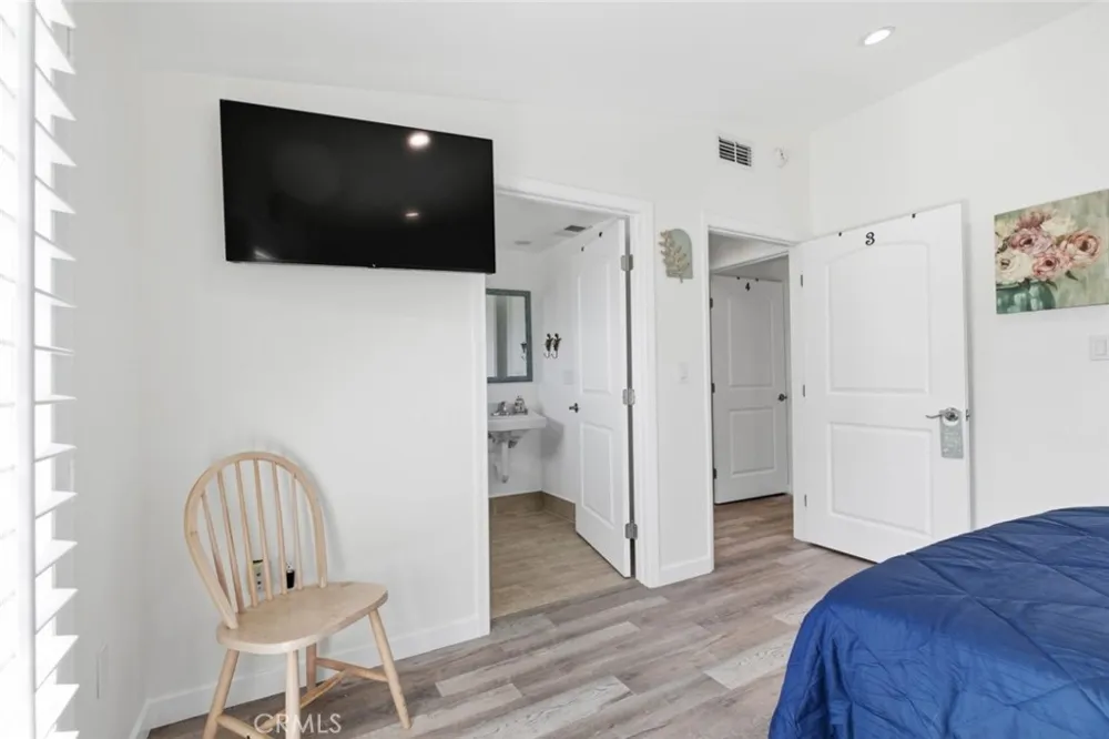 301 W Ashby Street Azusa, CA 91702