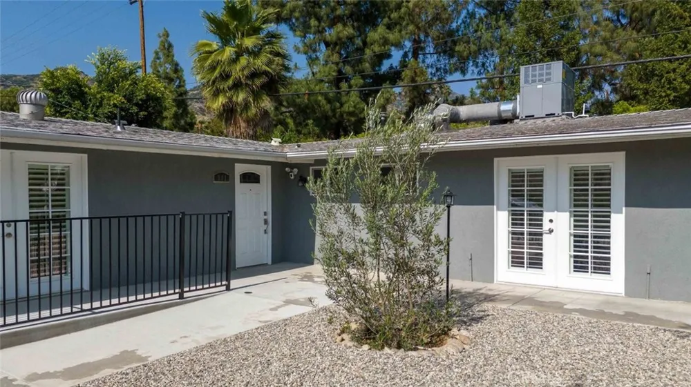 301 W Ashby Street Azusa, CA 91702