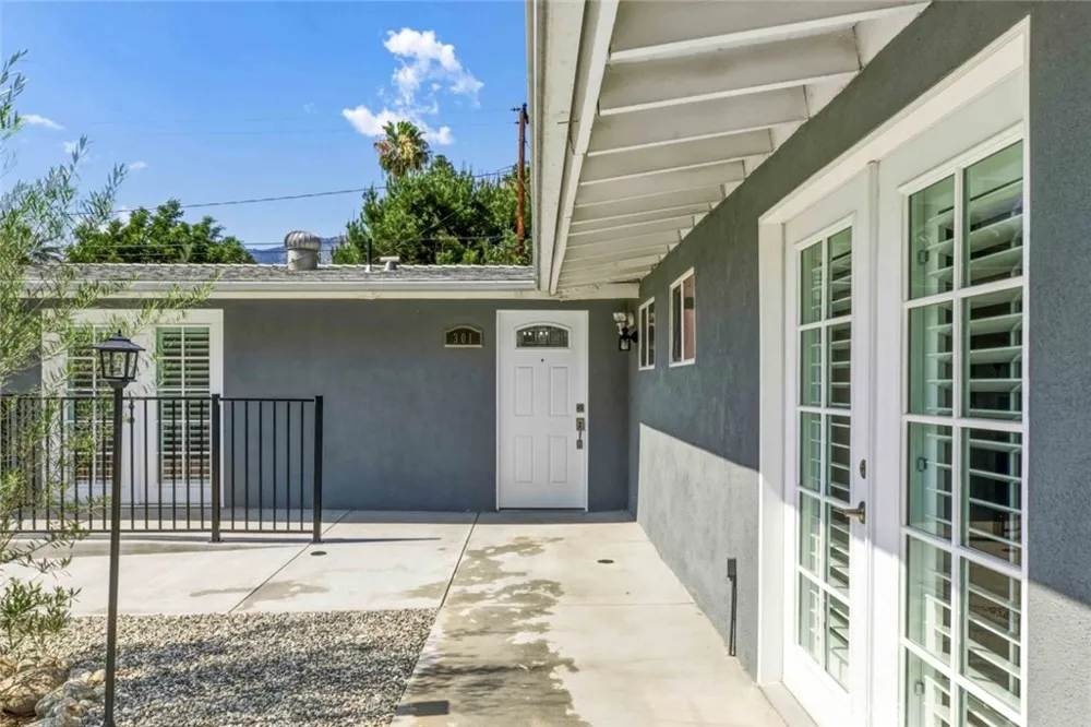 301 W Ashby Street Azusa, CA 91702