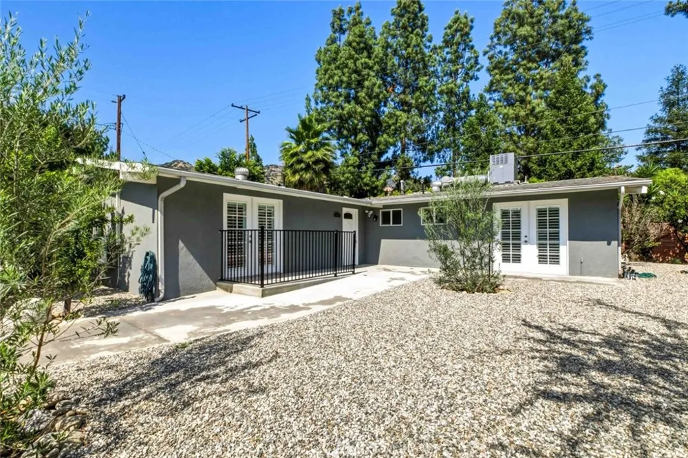 301 W Ashby Street Azusa, CA 91702