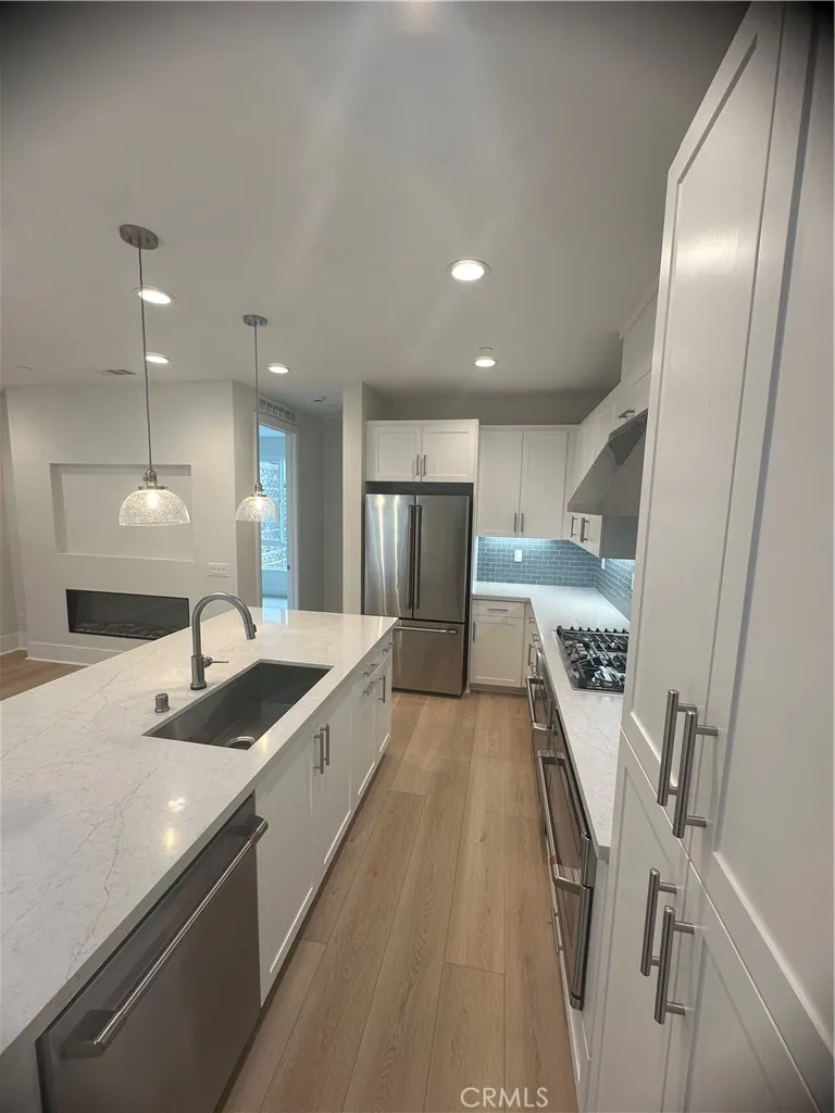 3584 Via Nido Carlsbad, CA 92009