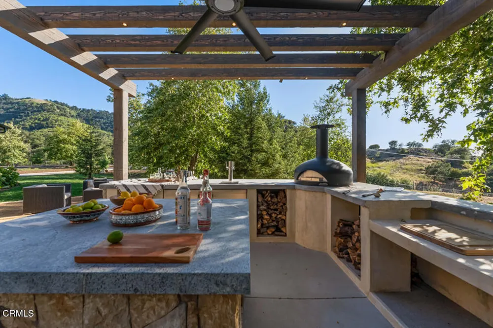 13100 Ojai Road Santa Paula, CA 93060