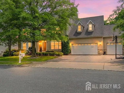 6 Huggins Lane