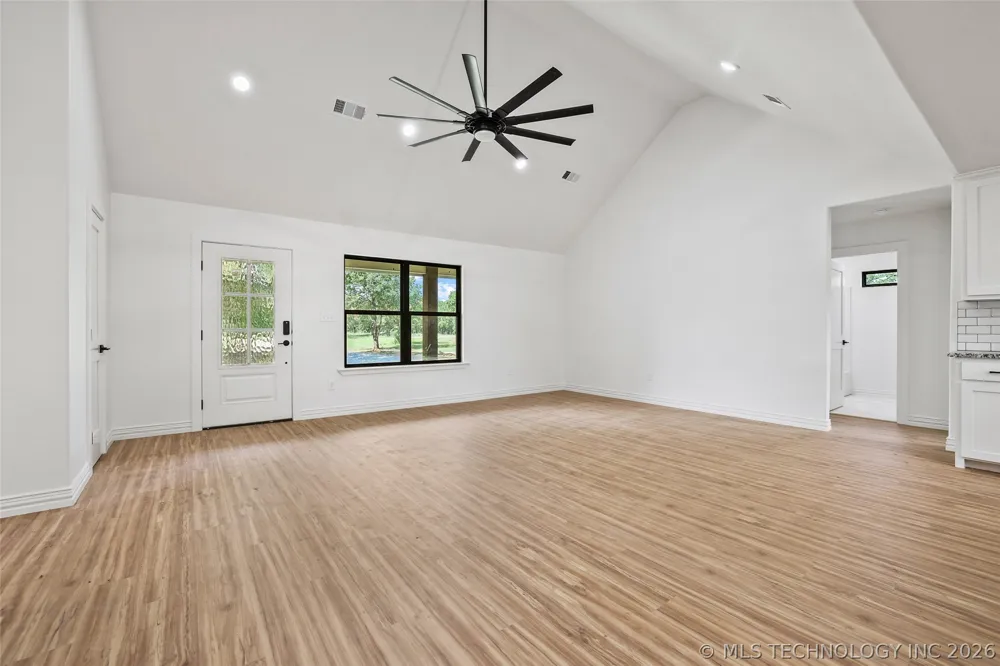 6915 Sims Road Colbert, OK 74733