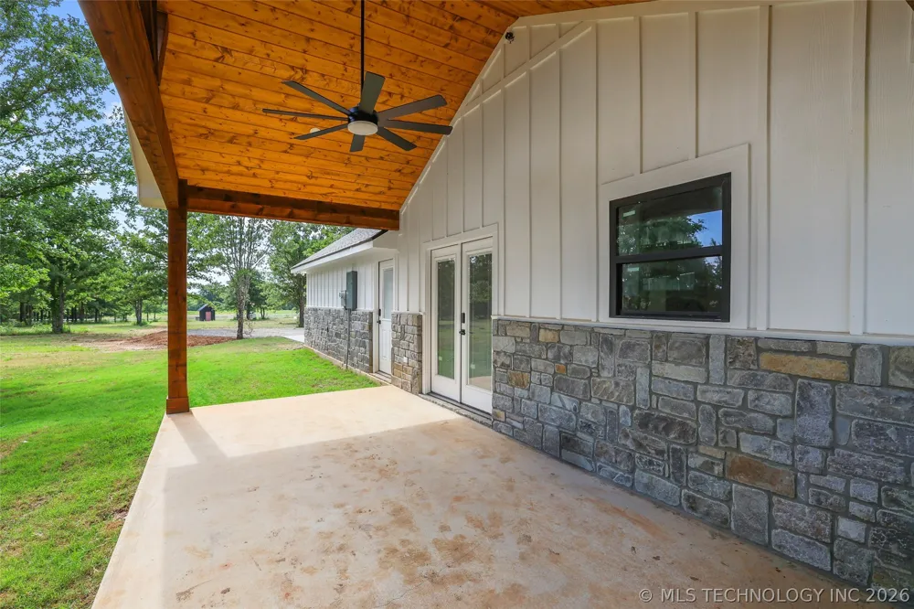 6915 Sims Road Colbert, OK 74733