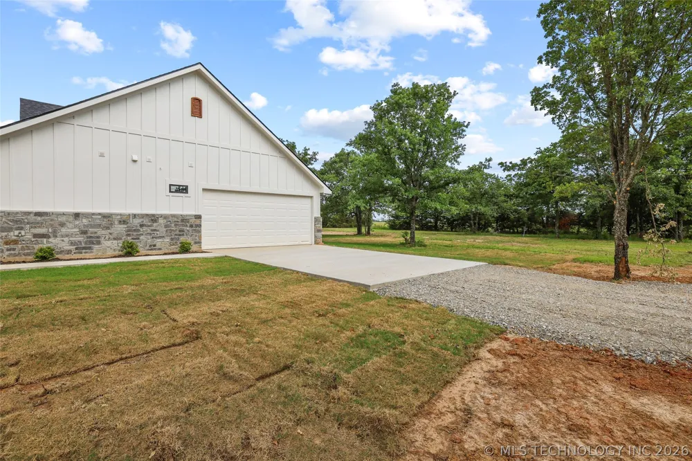 6915 Sims Road Colbert, OK 74733
