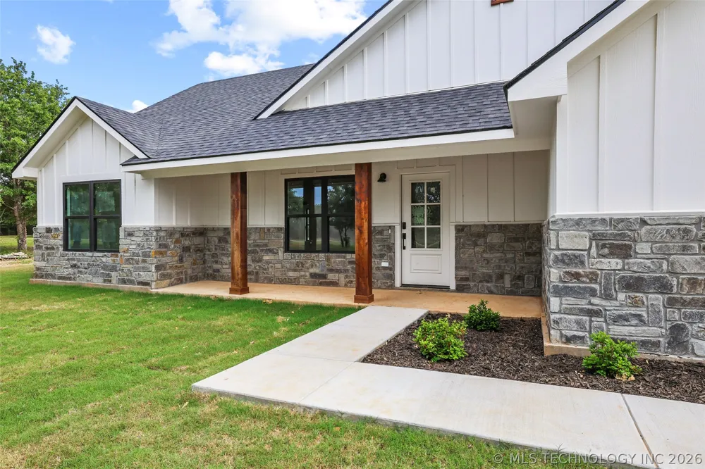6915 Sims Road Colbert, OK 74733