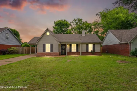 5652 Kentwood Drive