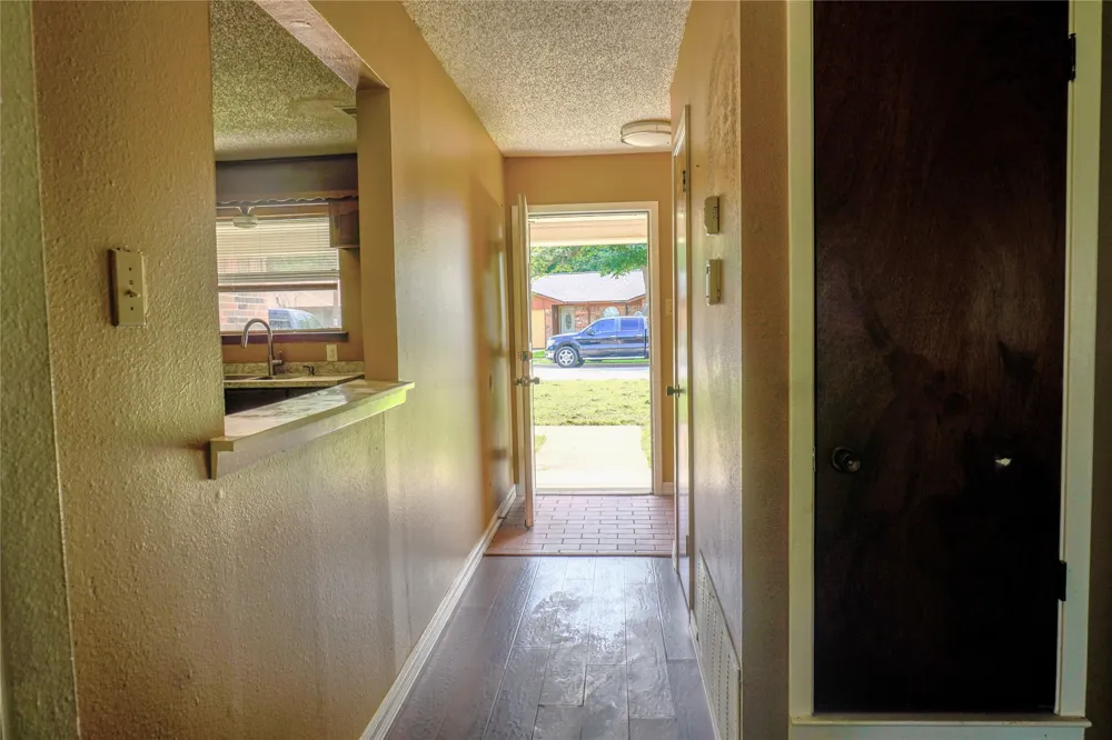 300 Coury Road Everman, TX 76140