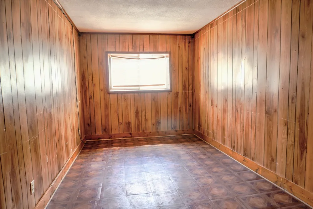 300 Coury Road Everman, TX 76140