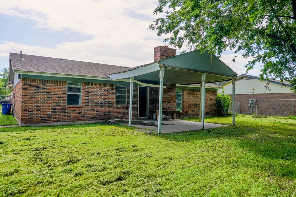 300 Coury Road Everman, TX 76140