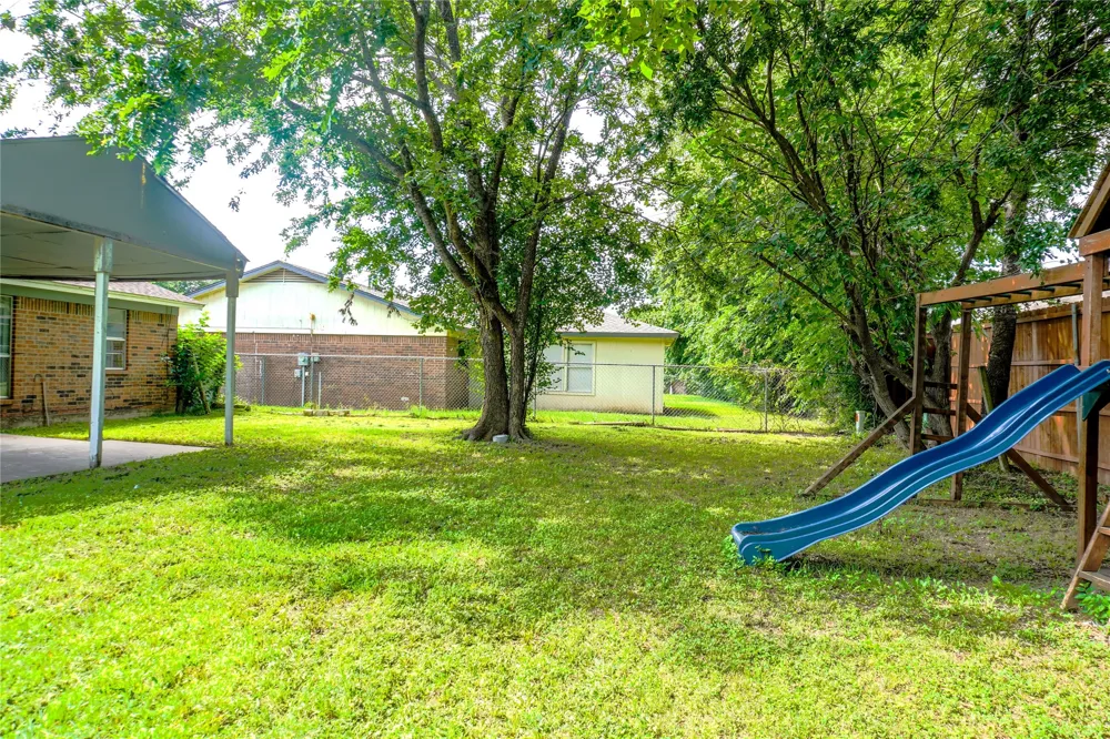 300 Coury Road Everman, TX 76140