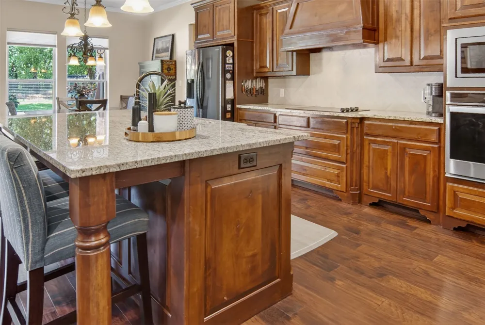206 Oak Tree Court Poolville, TX 76487