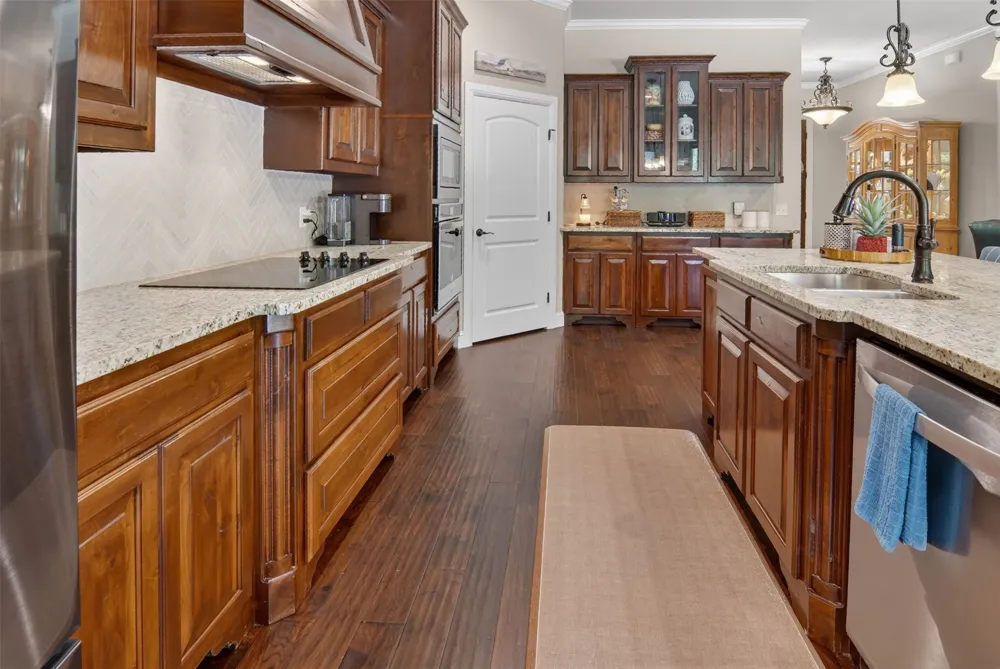 206 Oak Tree Court Poolville, TX 76487