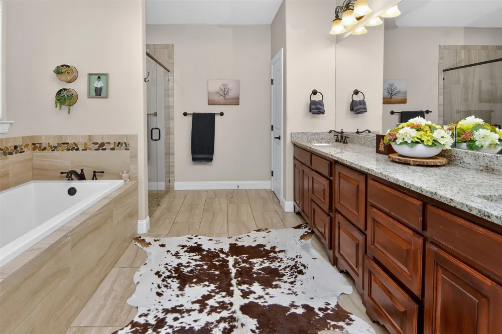 206 Oak Tree Court Poolville, TX 76487
