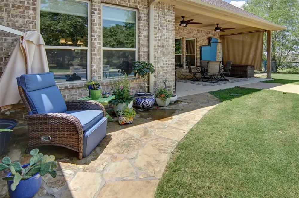 206 Oak Tree Court Poolville, TX 76487
