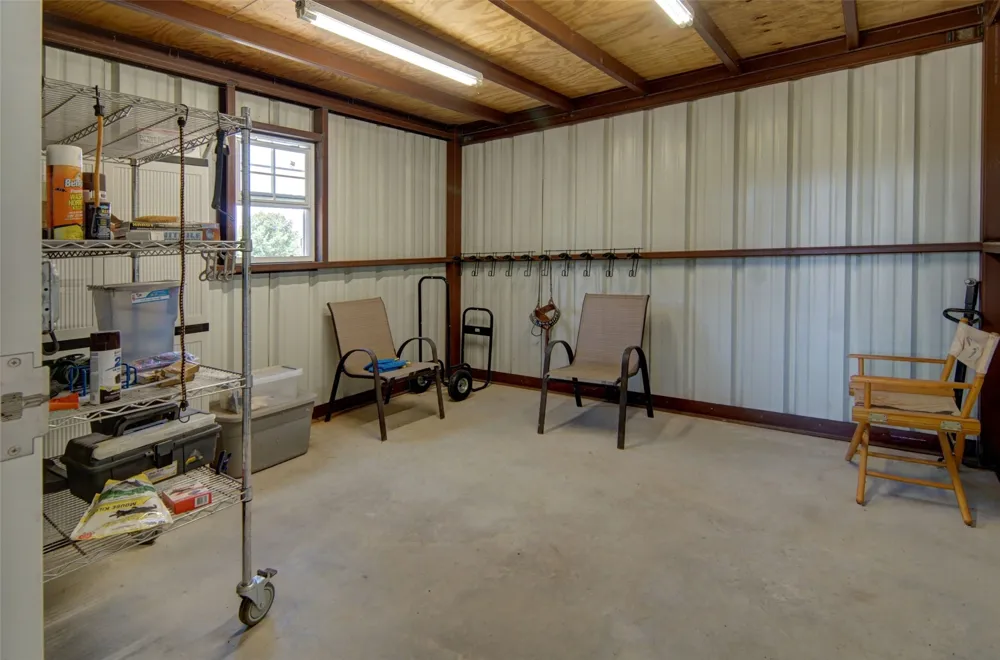 206 Oak Tree Court Poolville, TX 76487