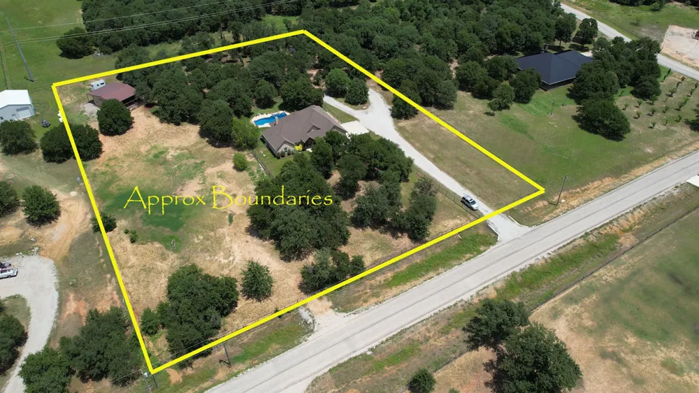 206 Oak Tree Court Poolville, TX 76487