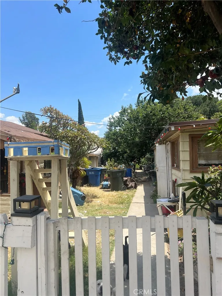 4308 Fandon El Monte, CA 91732