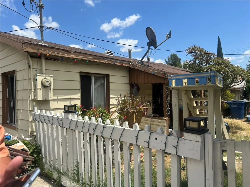4308 Fandon El Monte, CA 91732
