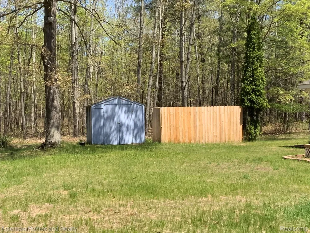 7395 Crestwood Drive Oscoda Charter Township, MI 48750