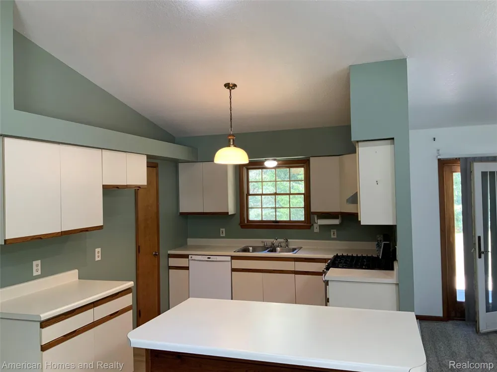 7395 Crestwood Drive Oscoda Charter Township, MI 48750