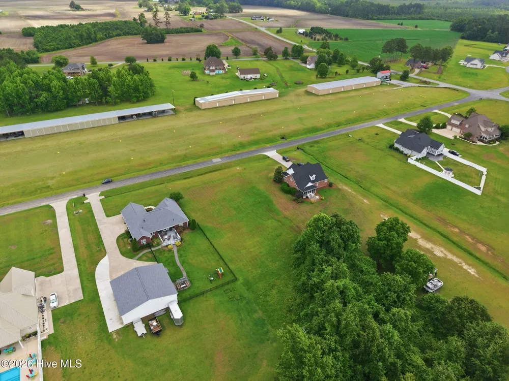 1658 Prop Drive Winterville, NC 28590