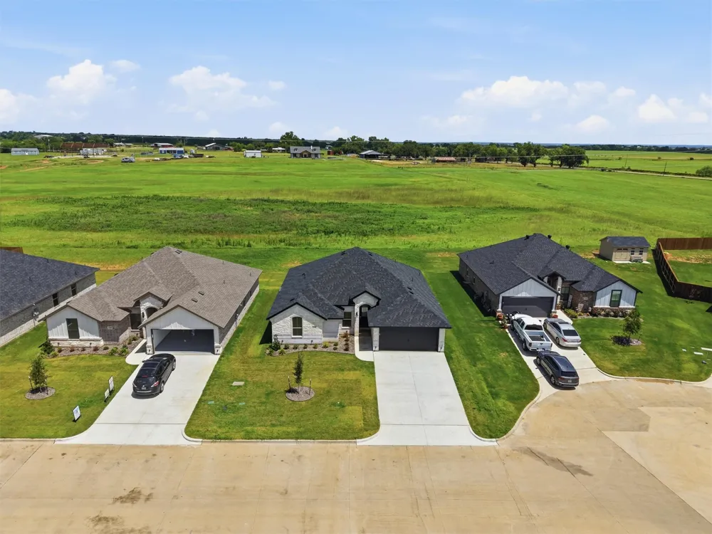 1354 Oleander Drive Tolar, TX 76476