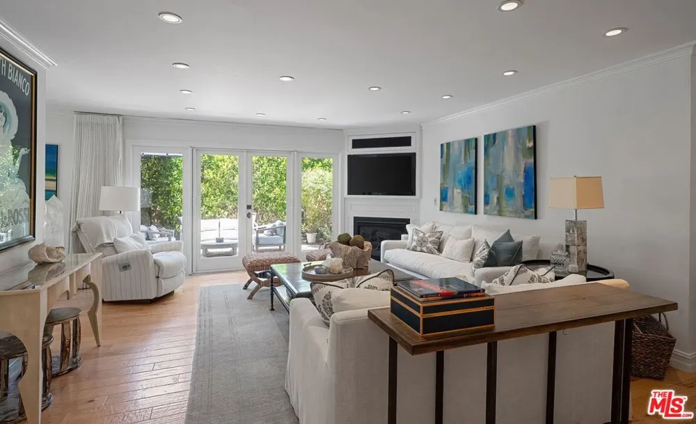 34 Buccaneer Street #1A Marina del Rey, CA 90292