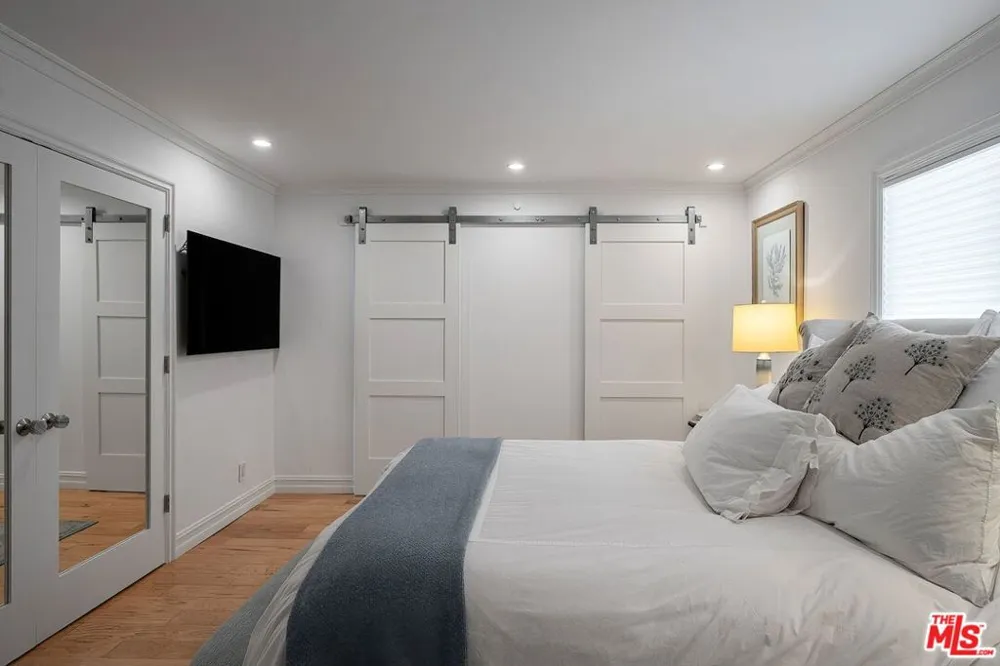 34 Buccaneer Street #1A Marina del Rey, CA 90292