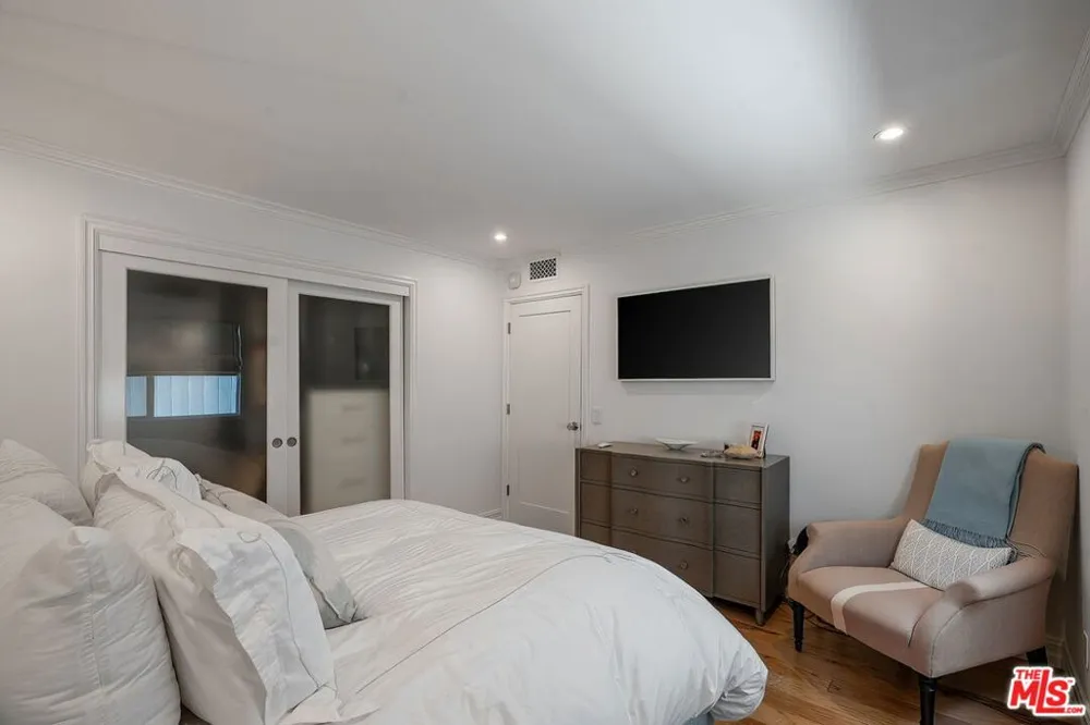 34 Buccaneer Street #1A Marina del Rey, CA 90292