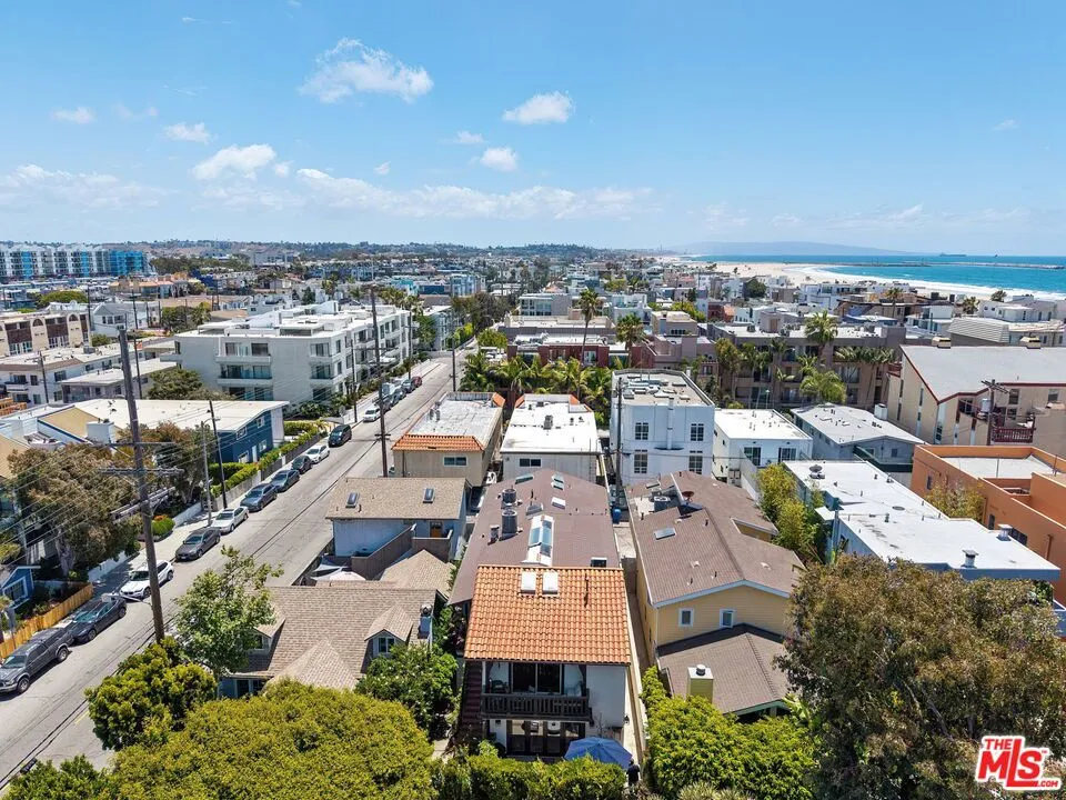 34 Buccaneer Street #1A Marina del Rey, CA 90292