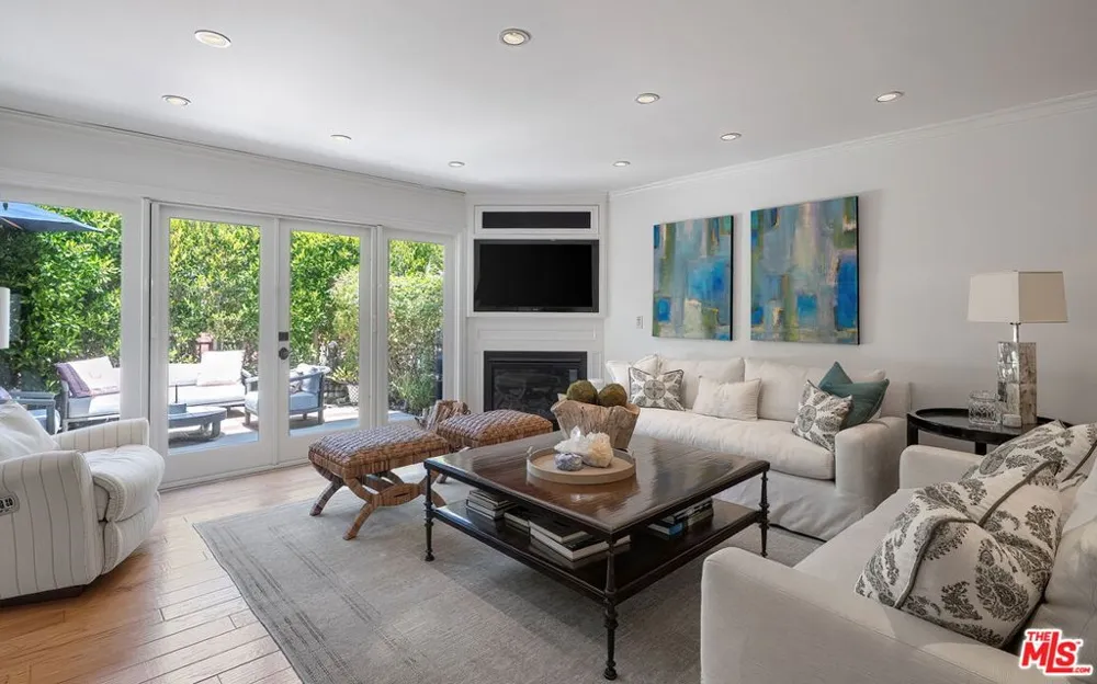 34 Buccaneer Street #1A Marina del Rey, CA 90292