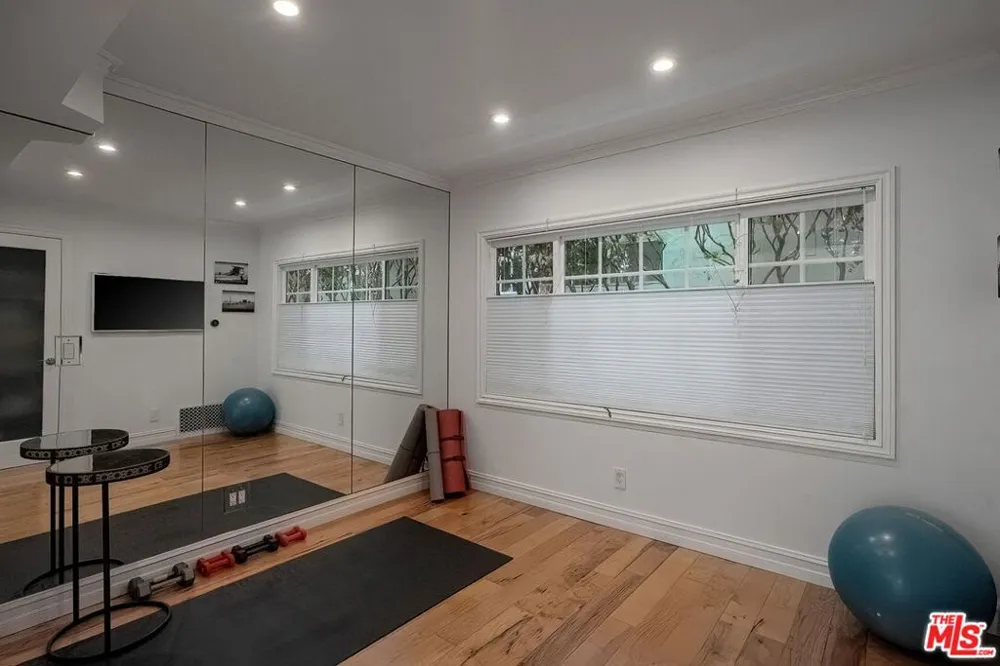 34 Buccaneer Street #1A Marina del Rey, CA 90292