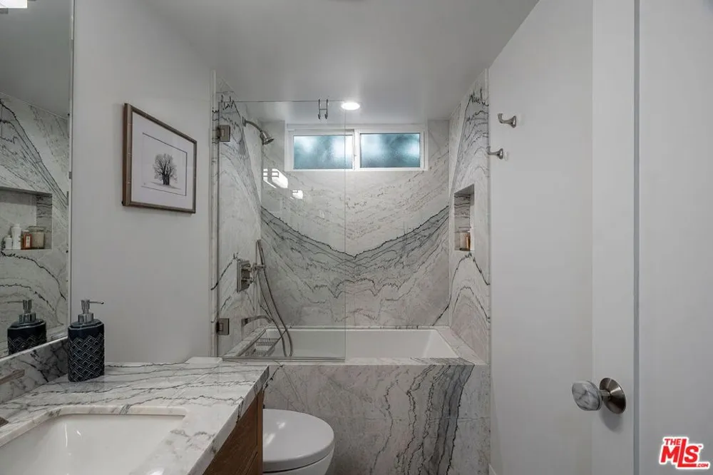34 Buccaneer Street #1A Marina del Rey, CA 90292