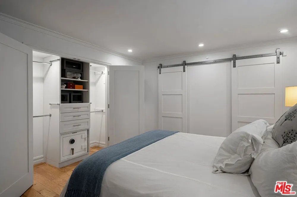 34 Buccaneer Street #1A Marina del Rey, CA 90292
