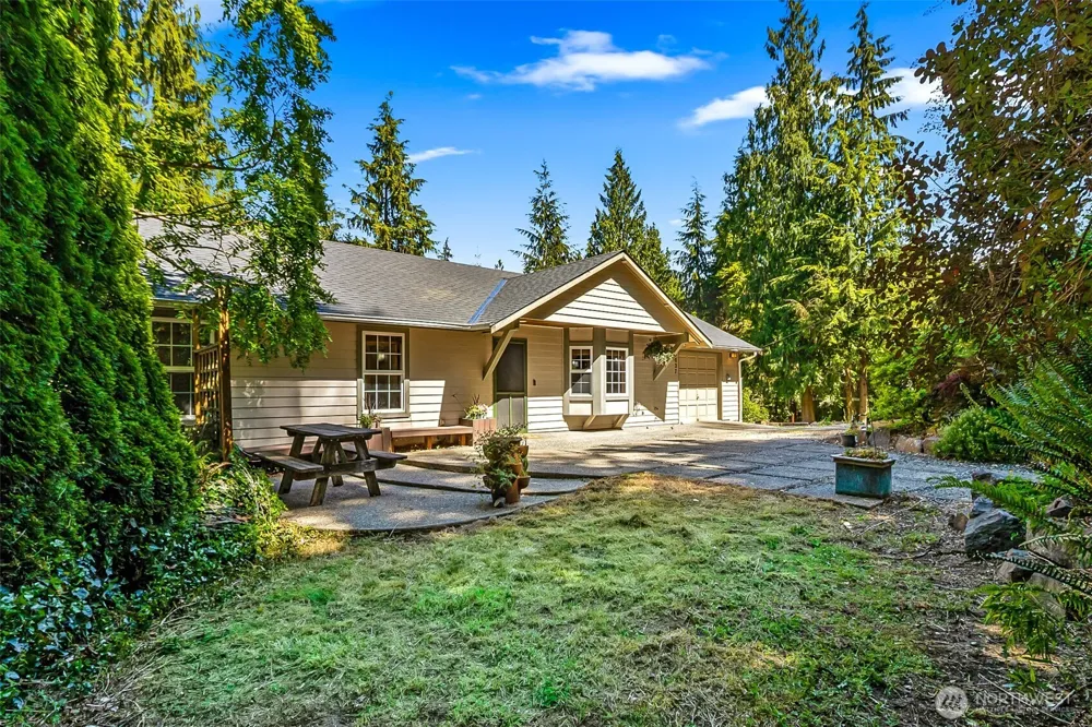 5827 176th Drive SE Snohomish, WA 98290