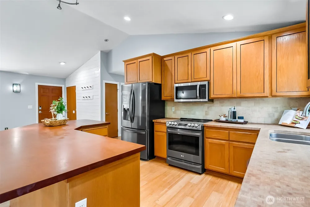 5827 176th Drive SE Snohomish, WA 98290