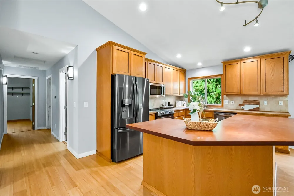 5827 176th Drive SE Snohomish, WA 98290