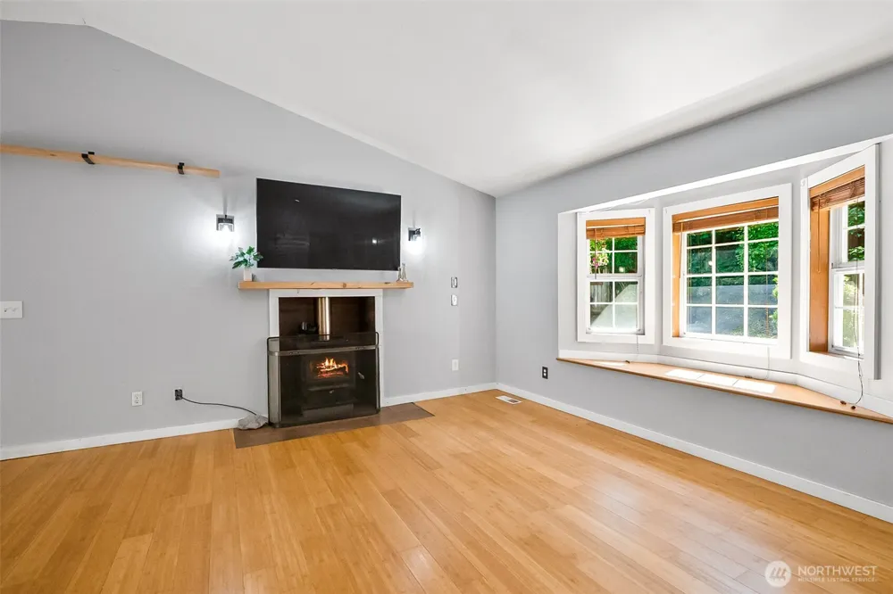 5827 176th Drive SE Snohomish, WA 98290
