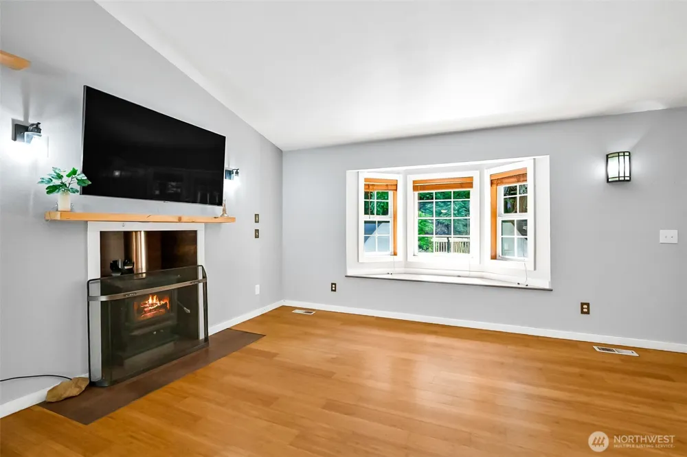 5827 176th Drive SE Snohomish, WA 98290