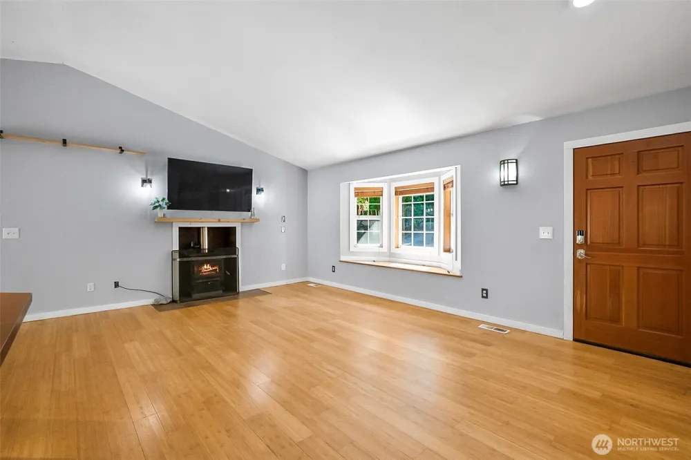 5827 176th Drive SE Snohomish, WA 98290