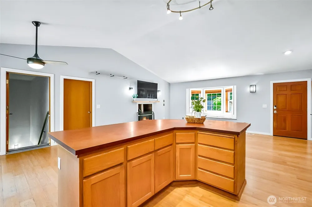 5827 176th Drive SE Snohomish, WA 98290