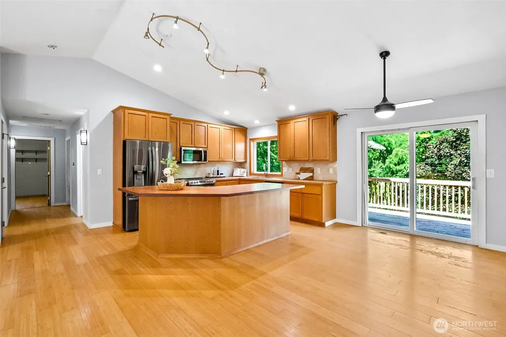 5827 176th Drive SE Snohomish, WA 98290