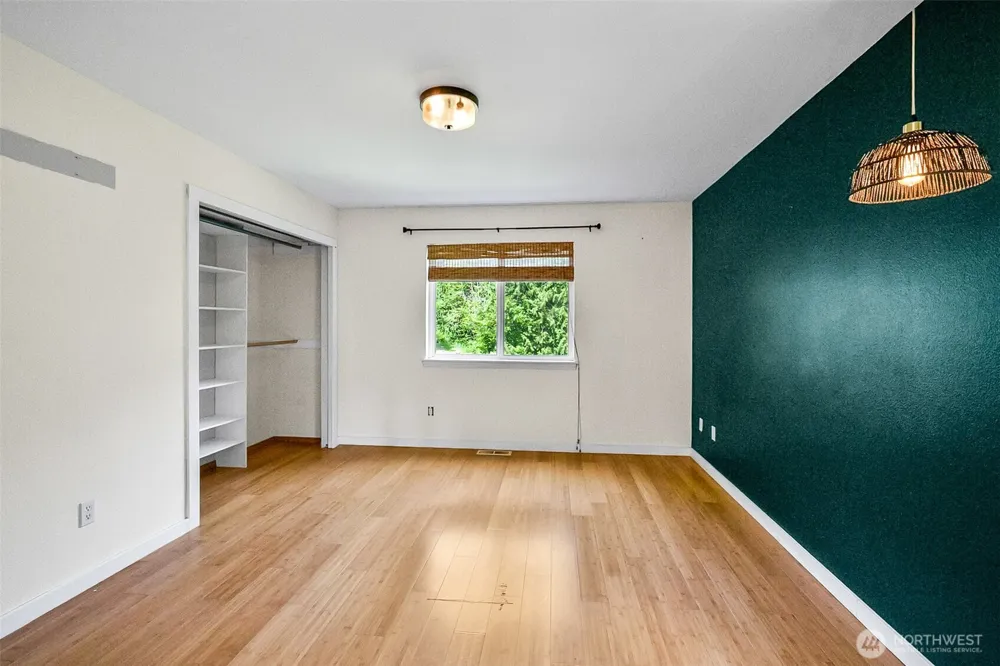 5827 176th Drive SE Snohomish, WA 98290
