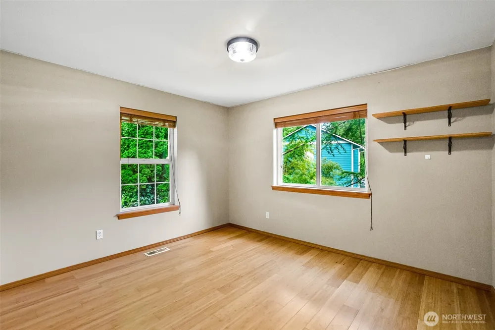 5827 176th Drive SE Snohomish, WA 98290