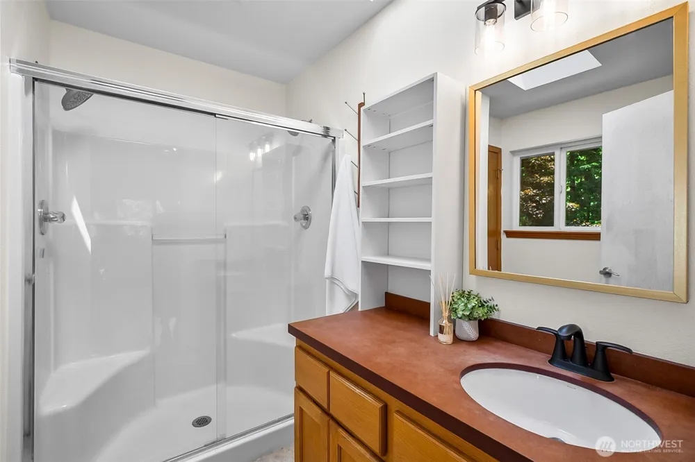 5827 176th Drive SE Snohomish, WA 98290