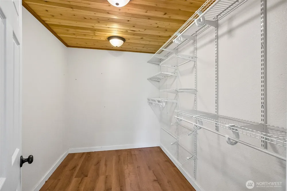 5827 176th Drive SE Snohomish, WA 98290