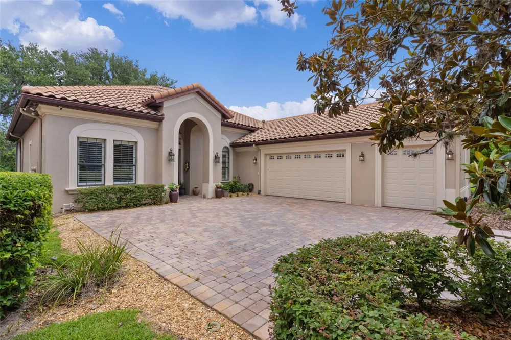 9429 SAN MIGUEL Howey In The Hills, FL 34737